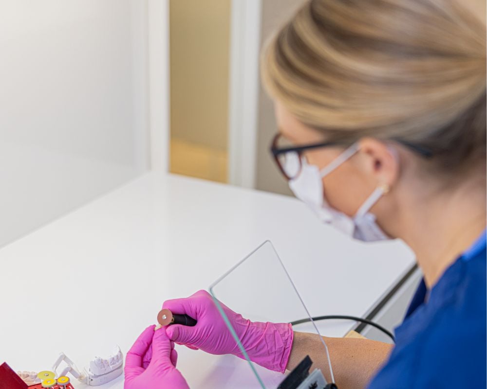 Dr Julie Mitchell Nevins Dental Center (1000 x 800 px)